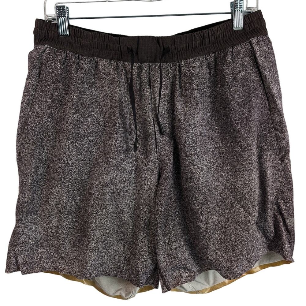 Lulu Lemon Men's Shorts with lining